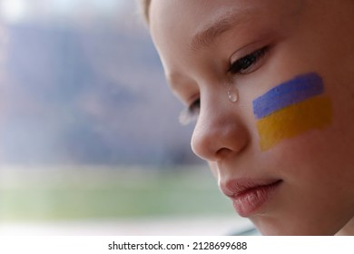 child flag ukraine crying sadness 260nw 2128699688